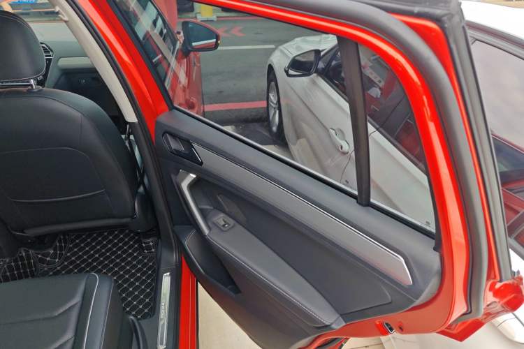 Used Volkswagen Tiguan L 2017 330TSI Automatic Two-Wheel Drive Flagship Edition
