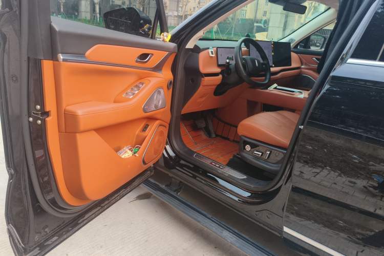 Used Wey Lanshan 2025 Four-Wheel Drive Max
