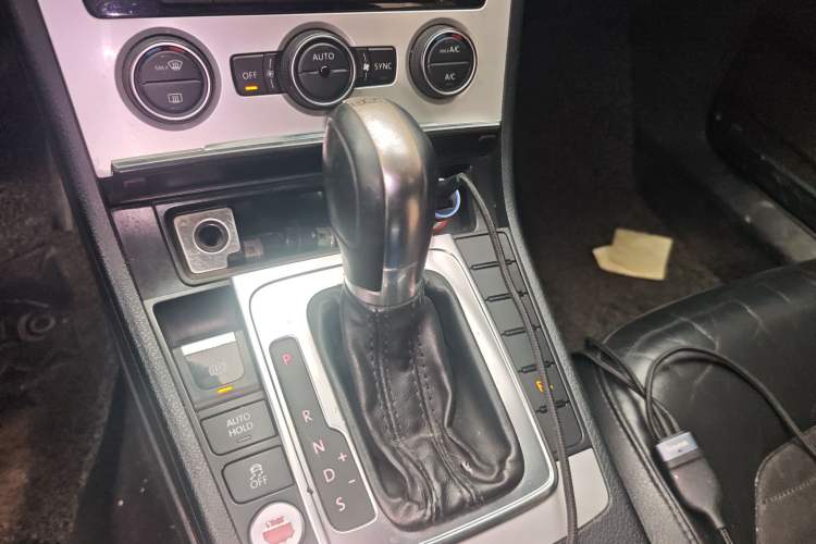 Used Volkswagen Magotan 2016 1.8TSI Luxury Comfort Model Gear Lever