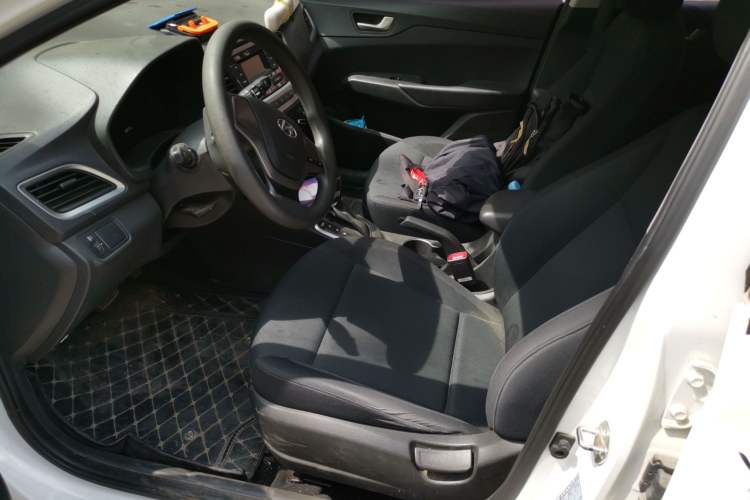 Used Hyundai Verna RV 2017 1.4L Automatic Cool Edition GLS China V Emission Standard Left Front Seat