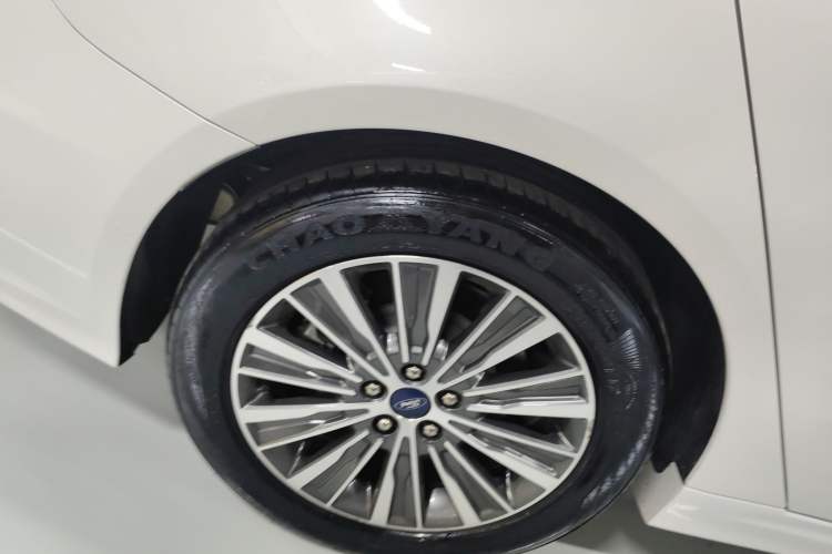 Used Ford Mondeo New Energy 2018 2.0 PHEV Smart-Controlled Fashion Edition China VI Standard
