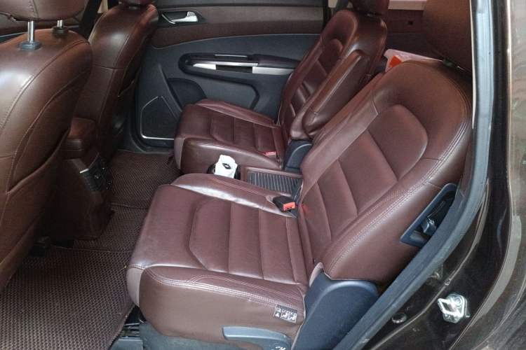 Used Haima V70 2016 1.5T Automatic "Comfort & Enjoyment" 6-Seater
