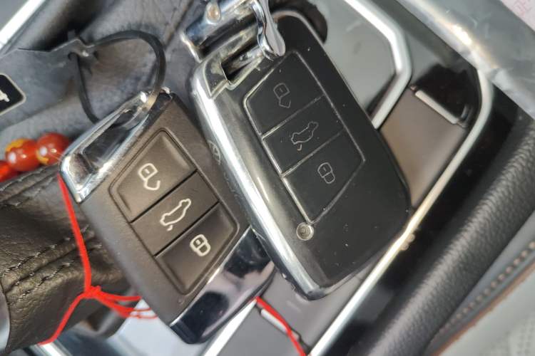 Used Volkswagen Magotan 2023 2 Million Units Commemorative Edition 330TSI DSG Luxury Version