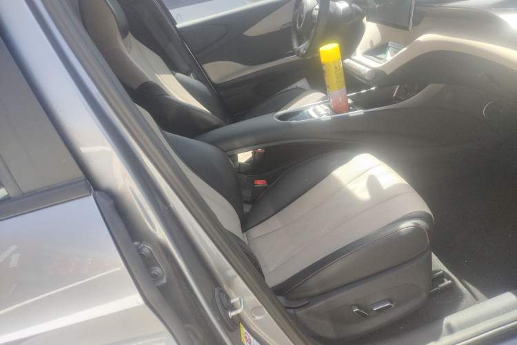 Used BYD Dolphin 2023 420 km Fashion Edition
