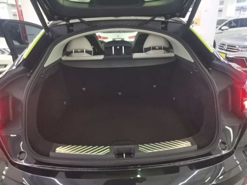 Used Lynk & Co 05 2020 2.0TD Two-Wheel Drive Shine Halo — 18