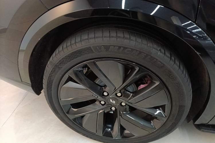 Used Li Auto L9 2022 Max model