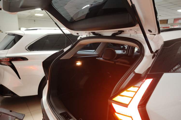 Used Geely Auto FX11 2023 1.5TD DCT Glory Edition
