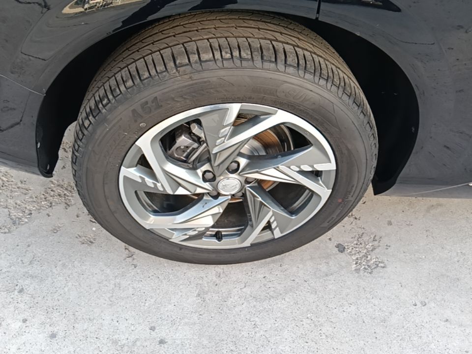 Hongqi HS3 PHEV 2025 Model 117km Jingwei Edition — снимка 11