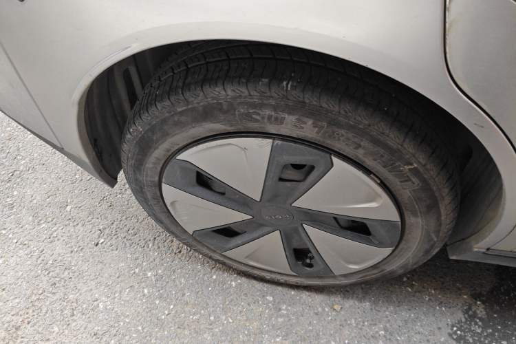 Used AION Y 2023 Younger Exterior 5