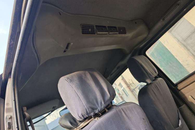 Used BAIC Weiwang 205 2013 1.0L Joy version Headliner