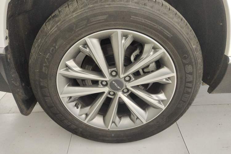 Used JETOUR X95 2023 Revised 1.6T DCT Ultimate Edition 7 Seats Right Rear Wheel Hub