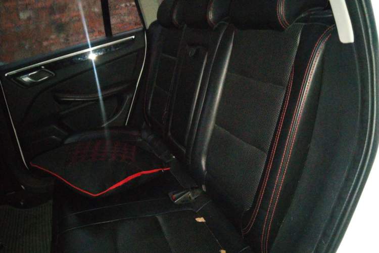 Used Zotye Domy X5 2015 1.5T Manual Luxury Version China IV Standard
