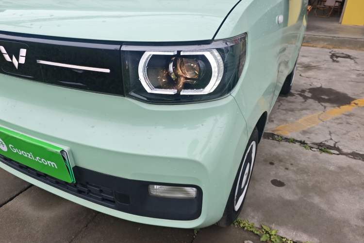 Used Wuling Hongguang MINIEV 2022 Macaron Premium Model – Lithium Iron Phosphate