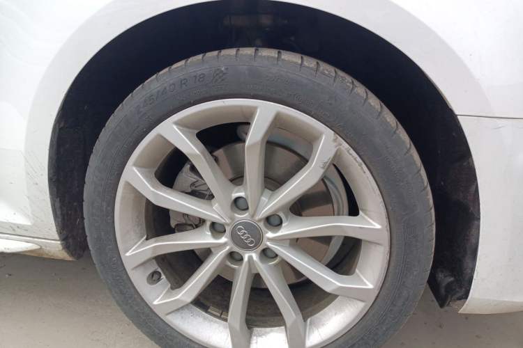 Used Audi A4L 2019 40 TFSI Fashion Edition China VI Emission Standard