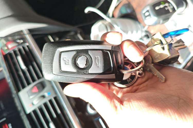 Used BMW X3 2014 xDrive20i X Design Package Vehicle Key