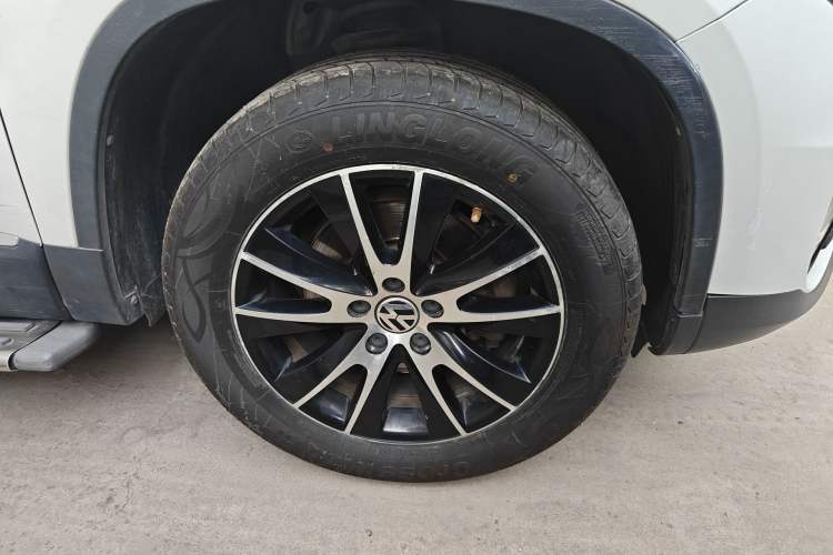 Used Volkswagen Tiguan 2015 1.8TSI Automatic Two-Wheel Drive Luxury Model
