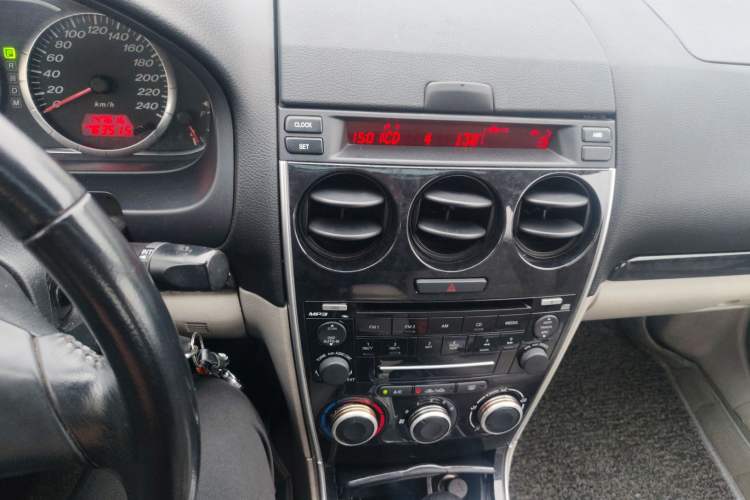 Used Mazda 6 2008 2.0L Automatic Fashion Edition Audio And AC Panel