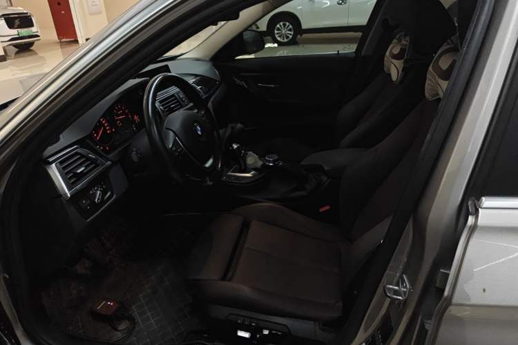 Used BMW 3 Series 2019 320Li Fashion Model
