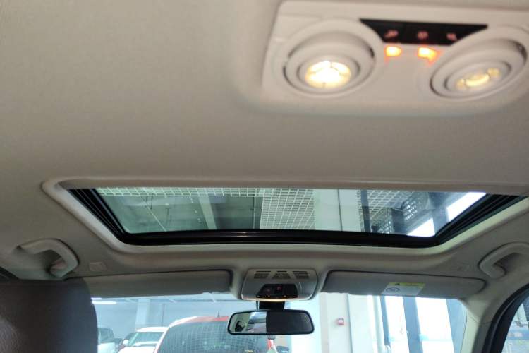 Used BMW 3 Series 2018 320Li Fashion Model
