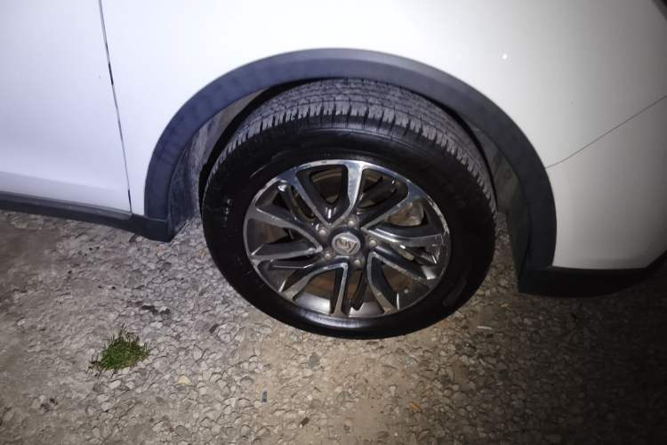 Used Baojun 730 2019 1.5T CVT Flagship Version 7 Seats China V Emission Standard Right Front Wheel Hub