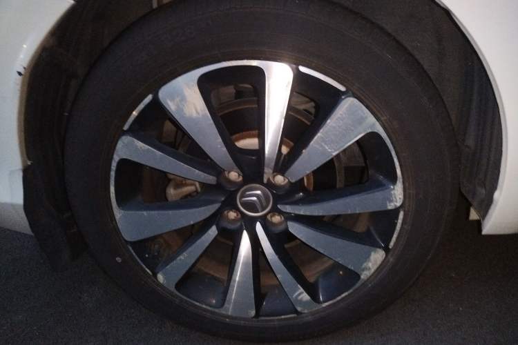 Used Citroen C4L 2016 1.6T Automatic Elite Model Right Front Wheel Hub