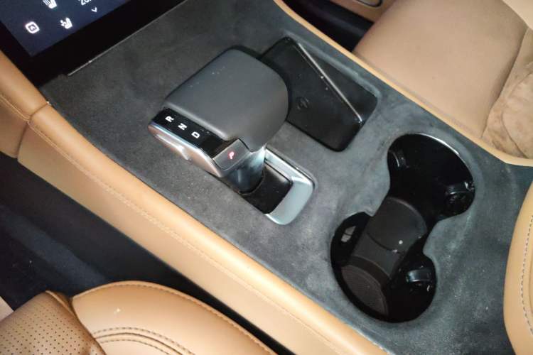 Used Li Auto ONE 2021 Extended-Range 6-Seater Version Gear Lever