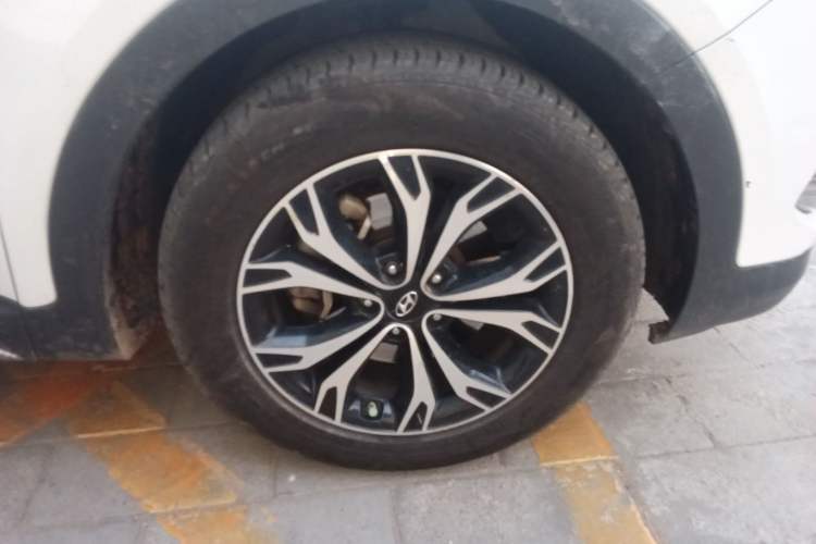 Used Hyundai Santa Fe 2017 2.0T Automatic All-Wheel Drive Smart 7-Seater
