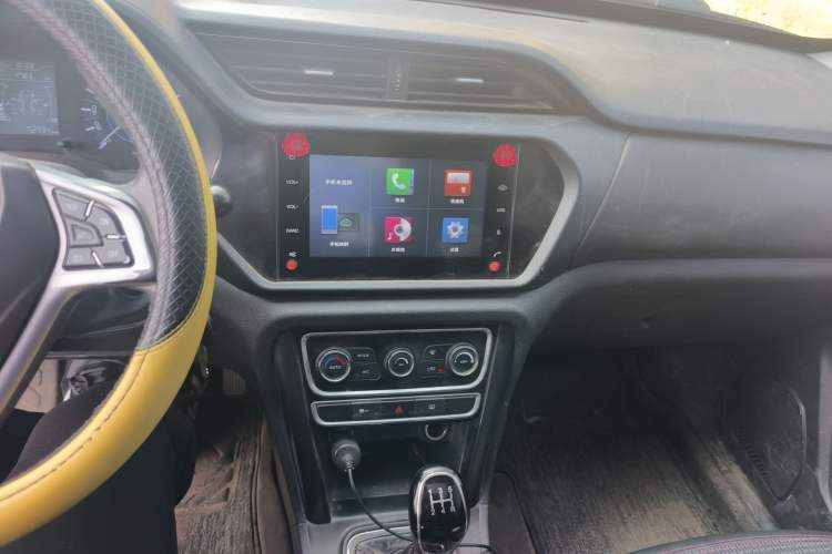 Used Chery Tiggo 3 2016 1.6L Manual ZhiShang Edition
