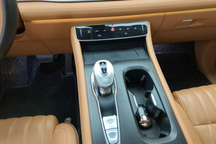 Used VOYAH Dream 2022 Low-Carbon Edition Dream+ Smart Enjoyment Package
