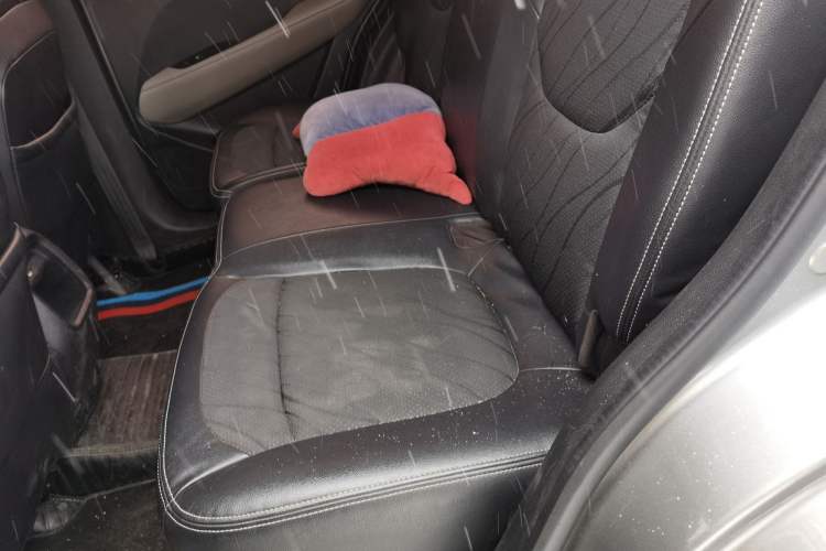 Used Baojun 510 2017 1.5L manual Comfort trim
