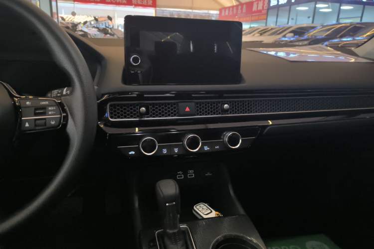 Used Honda Civic 2022 240TURBO CVT Dynamic Edition
