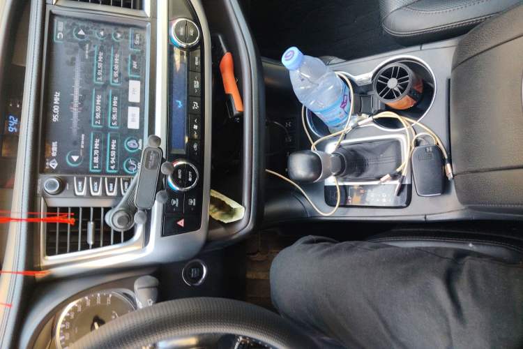 Used Toyota Highlander 2015 2.0T Four-Wheel Drive Luxury Edition 7-Seater Audio And AC Panel