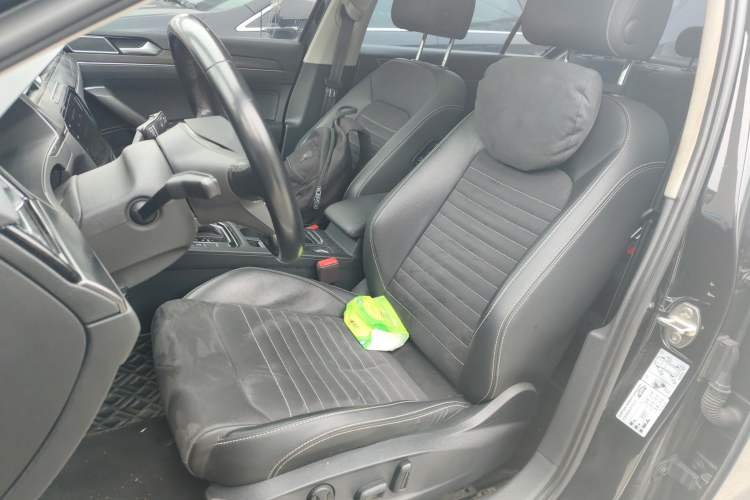 Used Volkswagen Magotan 2020 330TSI DSG Luxury Edition Left Front Seat