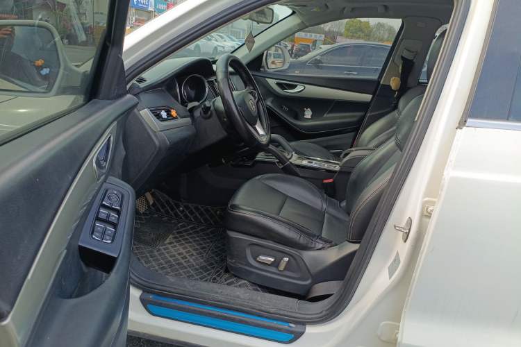 Used Zotye SR7 2016 1.5T CVT Cube Heart Edition China IV Standard
