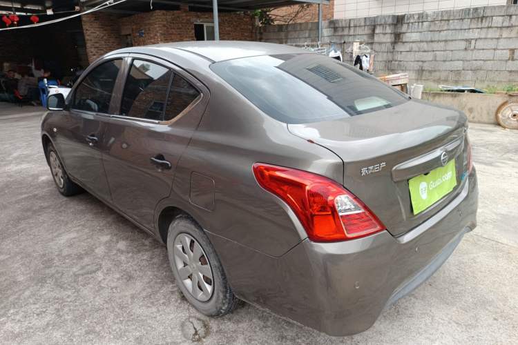Used Nissan Sunny 2015 1.5XE CVT Comfort Edition Rear Left 45 Deg