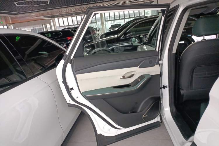 Used JETOUR Shanhai L9 2024 1.5TD 2DHT Pro 5-Seater