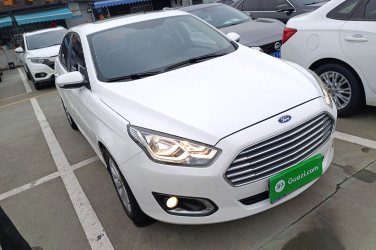 Used Ford Escort 2017 Happiness Edition 1.5L Automatic Fashion Version
