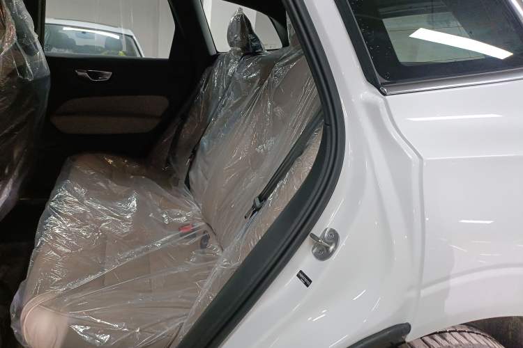 Used Volvo XC60 2026 B5 4x4 Smart Luxury Edition