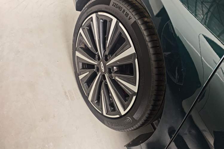 Used Chery Arrizo 8 2023 High-Energy Edition 2.0T DCT Luxury
