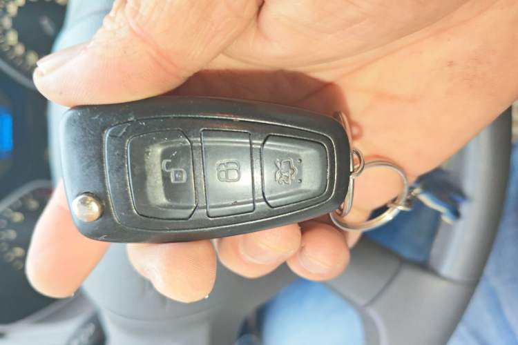 Used Ford Focus 2013 Sedan Classic 1.8L Automatic Fashion Edition