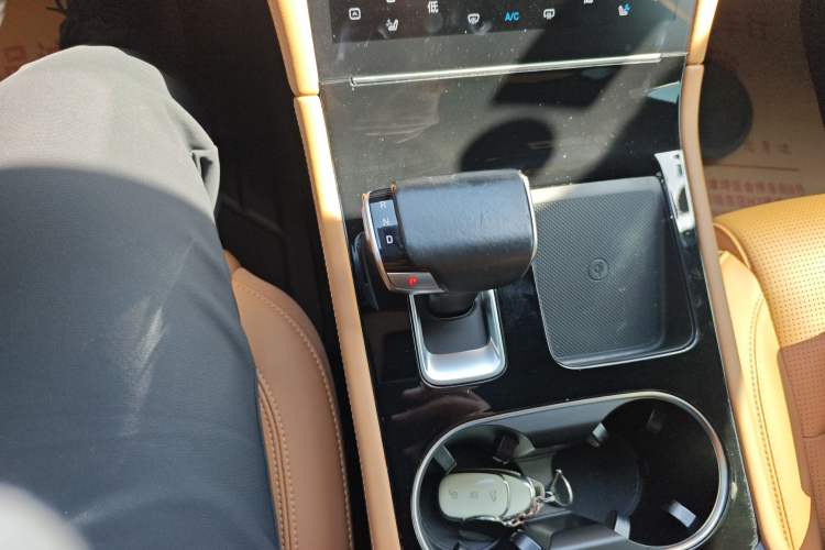 Used Li Auto ONE 2021 Extended-Range 6-Seater Version Gear Lever