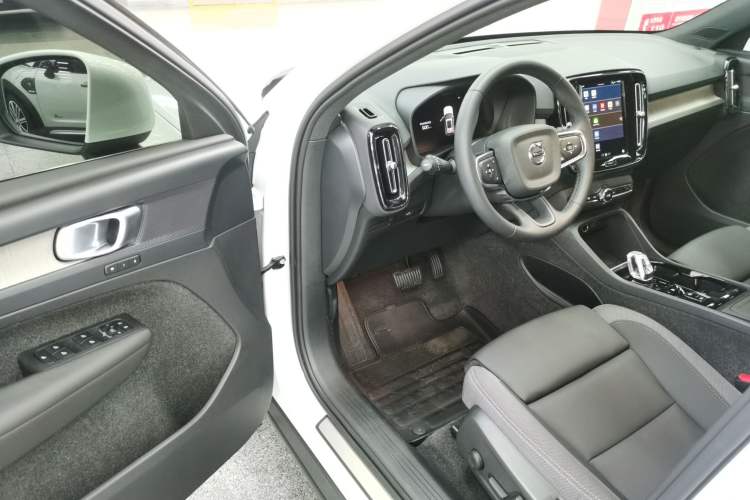 Used Volvo XC40 2023 B3 Zhiyuan Luxury Edition
