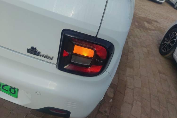 Used Geely Galaxy Panda 2023 Panda Mini 120km Super Cute Bear Right Rear Taillight