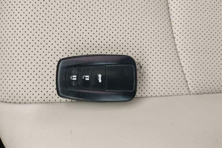 Used Toyota Corolla 2021 1.2T S-CVT Luxury Edition
