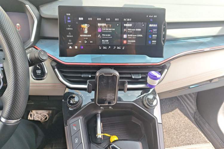 Used Lynk & Co 06 2020 1.5T YAO Halo Audio And AC Panel