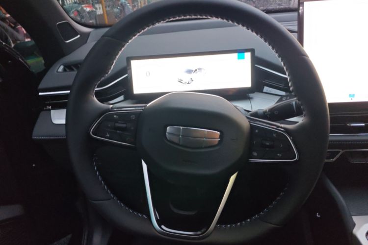 Used Geely Auto Preface 2025 Dongfang Yao 1.5TD Jinghong Edition+ Steering Wheel