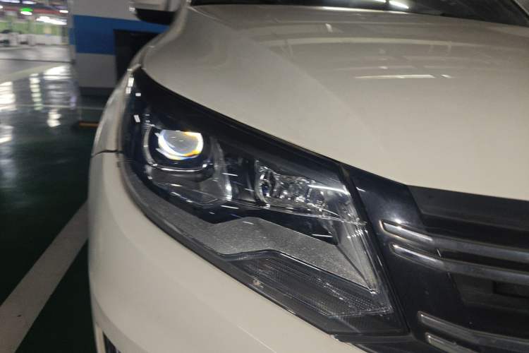 Used Volkswagen Tiguan L 2016 280TSI Automatic Two-Wheel-Drive Silk Road Style Edition