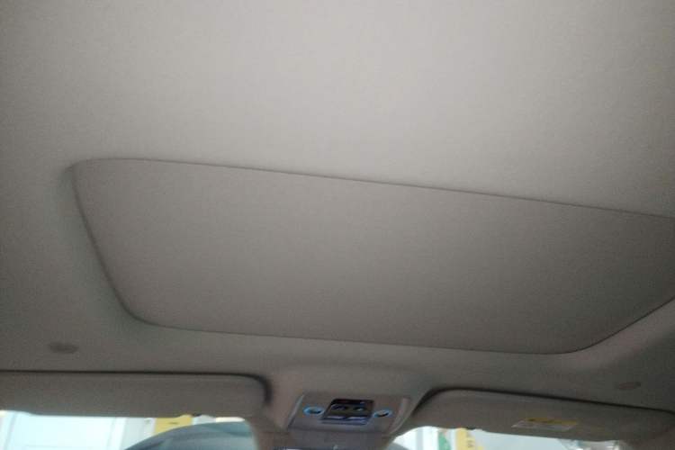 Used Denza D9 2025 DM-i Intelligent Drive 1020 Four-Wheel Drive Flagship Model
