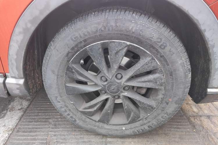 Used Haima S5 Youth Edition 2018 1.6L CVT Luxury Model Right Front Wheel Hub