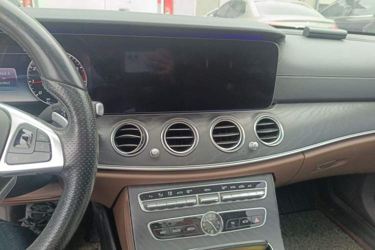 Used Mercedes-Benz E-Class 2018 Restyled E 300 L Sporty and Stylish Edition